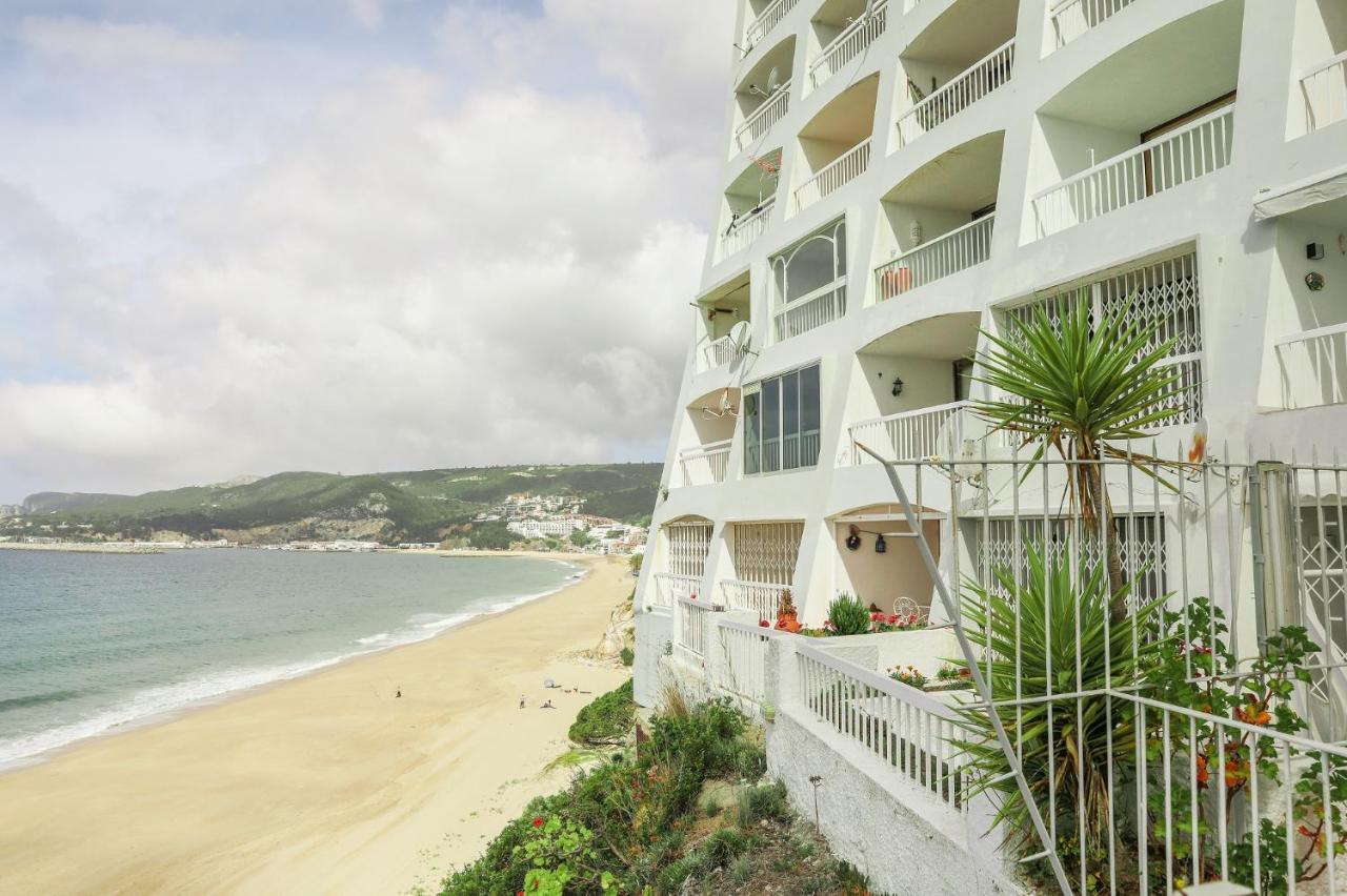 Ferienwohnung Casa Na Praia - All Family Near The Sea Sesimbra Exterior foto